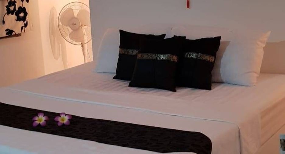 Reihenhaus zum Kauf und zur Miete mit 4 Zimmer in Bang Lamung, Chonburi