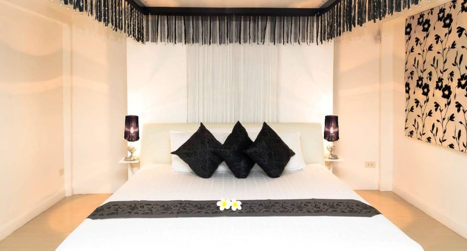 Reihenhaus zum Kauf und zur Miete mit 4 Zimmer in Bang Lamung, Chonburi