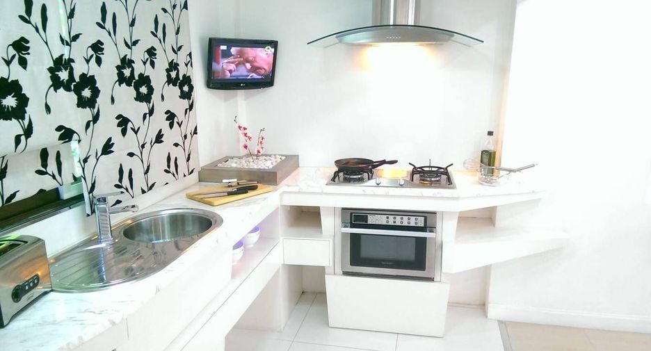 Reihenhaus zum Kauf und zur Miete mit 4 Zimmer in Bang Lamung, Chonburi