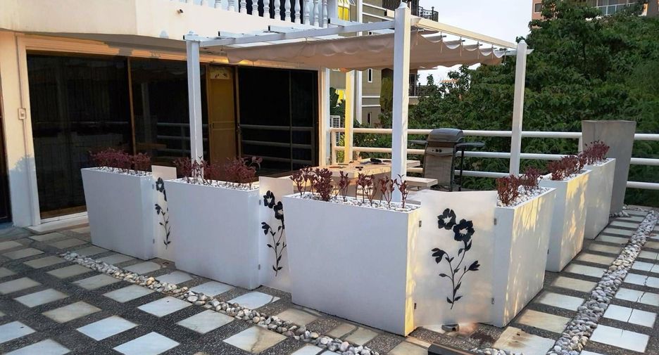 Reihenhaus zum Kauf und zur Miete mit 4 Zimmer in Bang Lamung, Chonburi