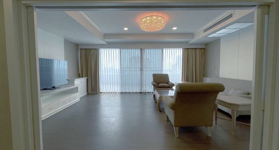 ให้เช่า 4 ห้องนอน คอนโด ใน วัฒนา, กรุงเทพฯ