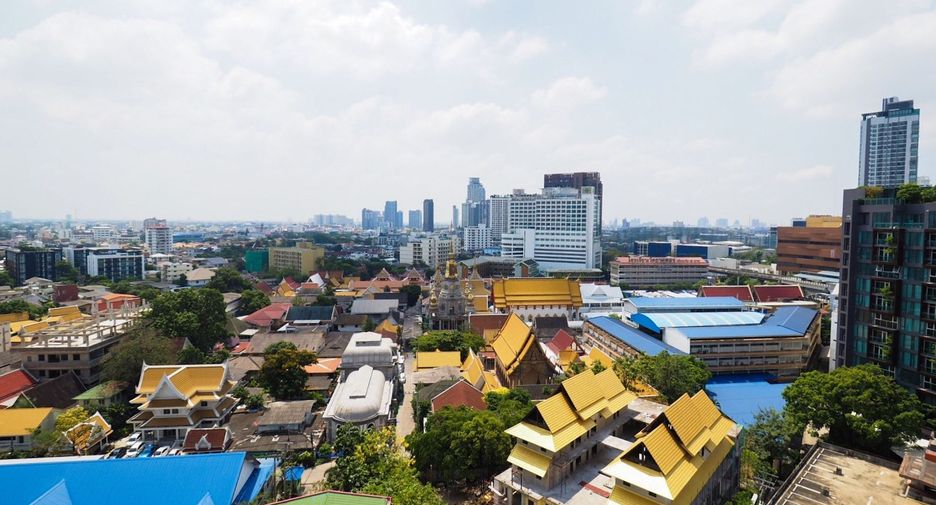 For rent 1 bed condo in Khlong Toei, Bangkok