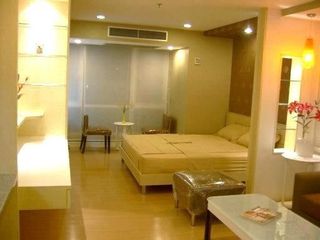 For rent スタジオ condo in Khlong Toei, Bangkok