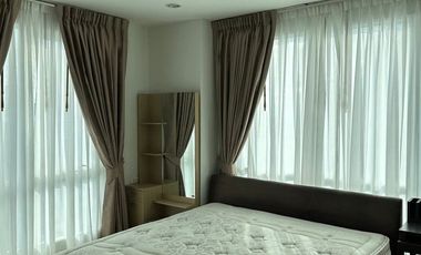 Аренда 2 спальни кондо в Ратчатхещи, Бангкок