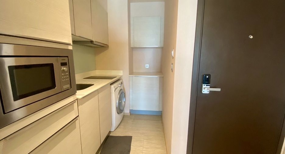 For rent 1 bed condo in Watthana, Bangkok