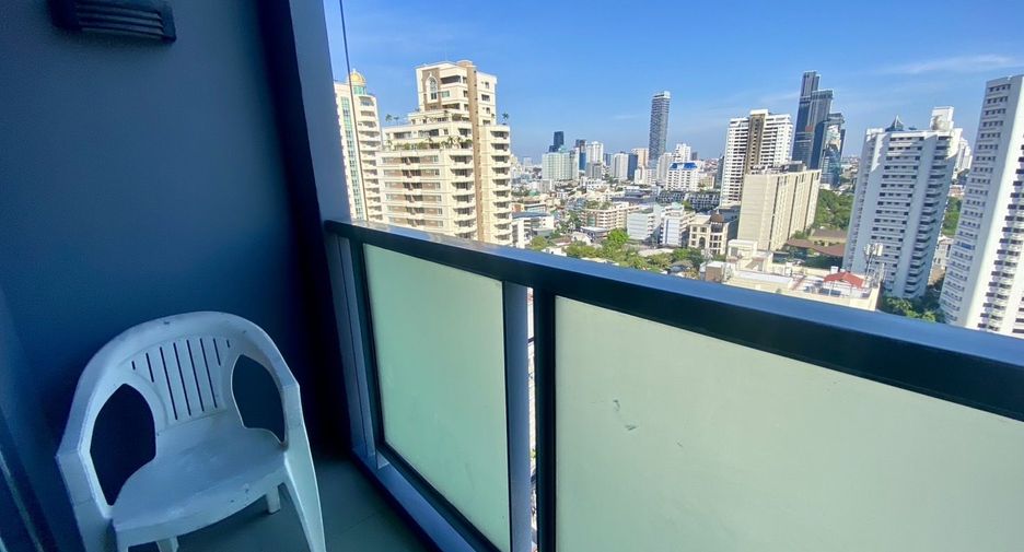 For rent 1 bed condo in Watthana, Bangkok