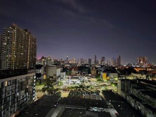 出售 1 卧室 公寓 在 Thon Buri, 曼谷