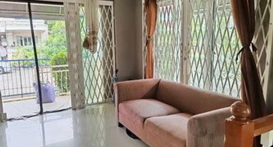 For sale そして for rent 3 ベッドルーム house in Lat Krabang, Bangkok