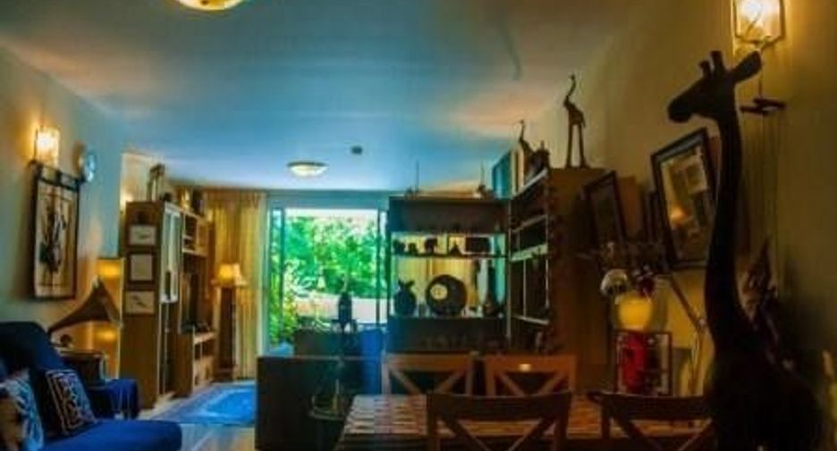 For rent 3 bedrooms condo in Watthana, Bangkok