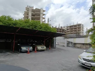 For sale 10 ベッドルーム house in Din Daeng, Bangkok