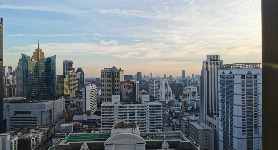 For sale and for rent 2 bedrooms condo in Watthana, Bangkok