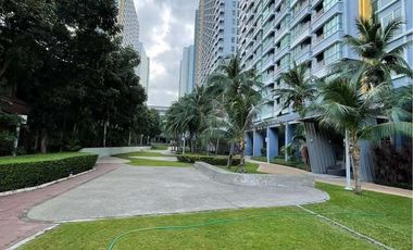 For sale 1 bed condo 