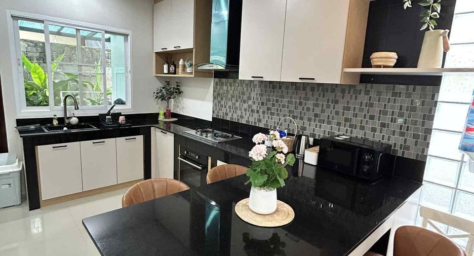 For rent 4 bedrooms villa in Thalang, Phuket