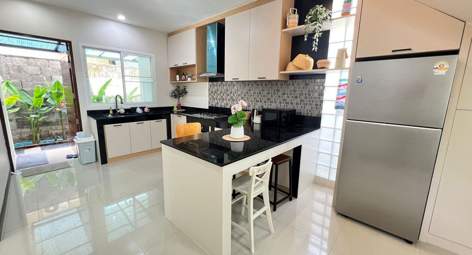 For rent 4 bedrooms villa in Thalang, Phuket