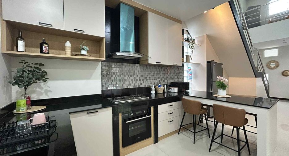 For rent 4 bedrooms villa in Thalang, Phuket
