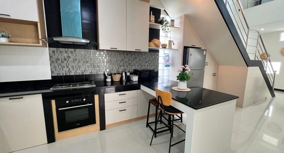 For rent 4 bedrooms villa in Thalang, Phuket