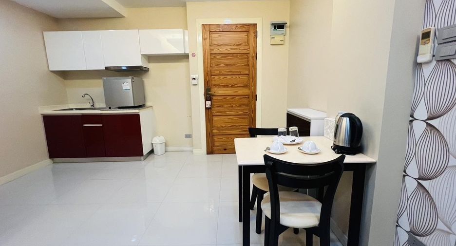 For sale 75 bedrooms hotel in Bang Lamung, Chonburi