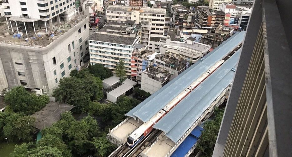 Wohnung zur Miete mit 1 Zimmer in Khlong Toei, Bangkok