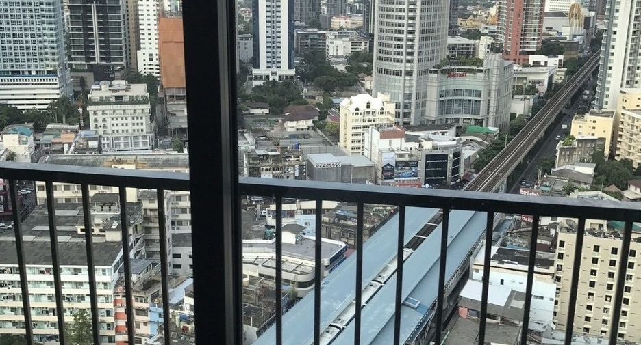 Wohnung zur Miete mit 1 Zimmer in Khlong Toei, Bangkok