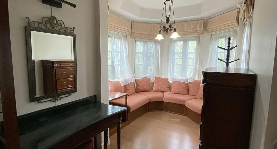 Casa en venta de 4 habitaciones en Mueang Samut Prakan, Samut Prakan