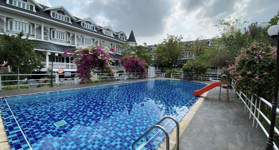 Casa en venta de 4 habitaciones en Mueang Samut Prakan, Samut Prakan