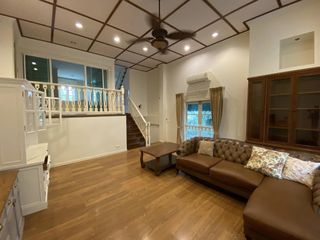 For sale 4 bedrooms house in Mueang Samut Prakan, Samut Prakan