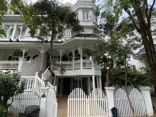 For sale 4 bedrooms house in Mueang Samut Prakan, Samut Prakan
