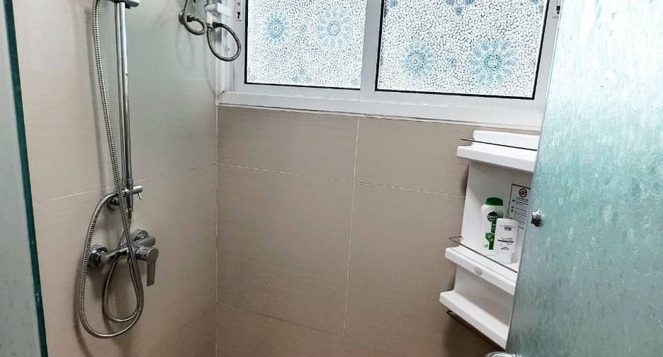 For rent 1 bed condo in Huai Khwang, Bangkok