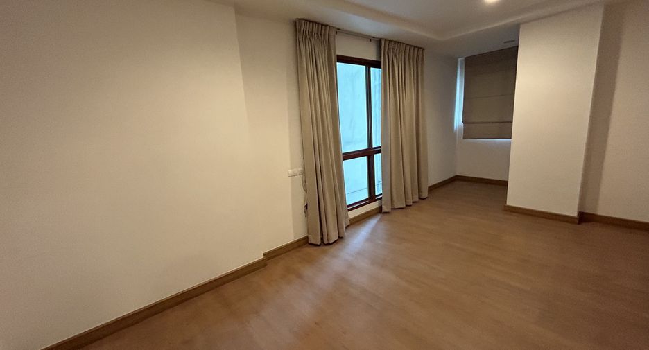 For sale and for rent 2 bedrooms condo in Khlong Toei, Bangkok
