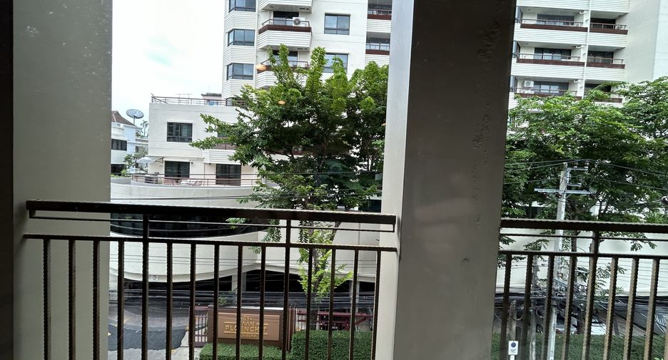 For sale and for rent 2 bedrooms condo in Khlong Toei, Bangkok