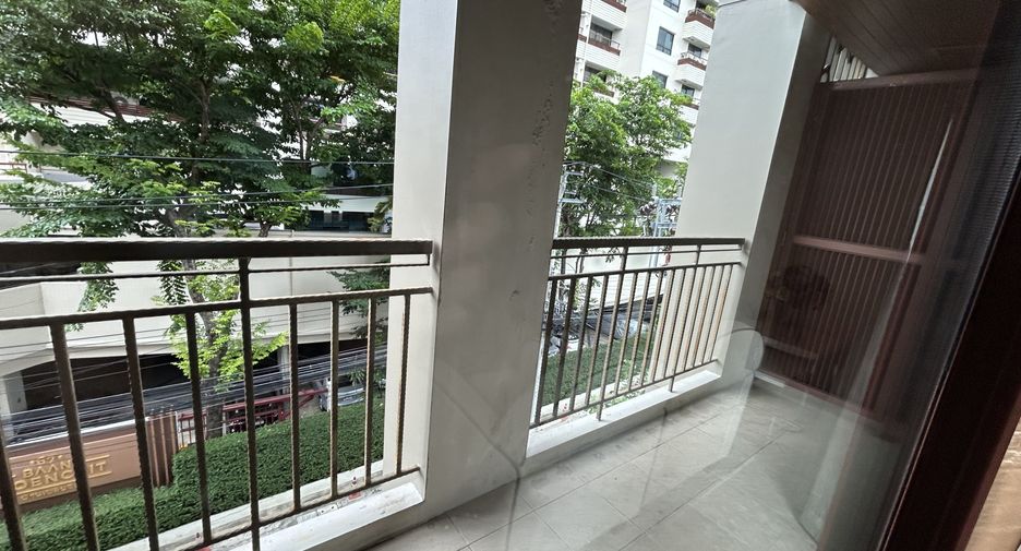 For sale and for rent 2 bedrooms condo in Khlong Toei, Bangkok