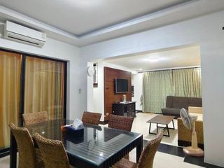 Villa en alquiler de 5 habitaciones en Bang Lamung, Chonburi