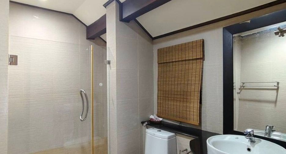 For rent 5 bedrooms villa in Bang Lamung, Chonburi