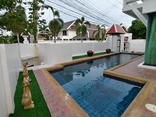 Villa en alquiler de 5 habitaciones en Bang Lamung, Chonburi