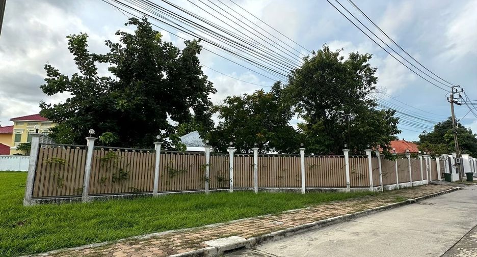 出售 4 卧室 独立屋 在 Bang Phli, Samut Prakan