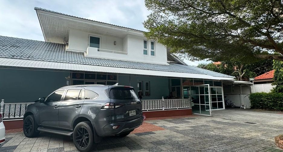 For sale 4 bedrooms house in Bang Phli, Samut Prakan