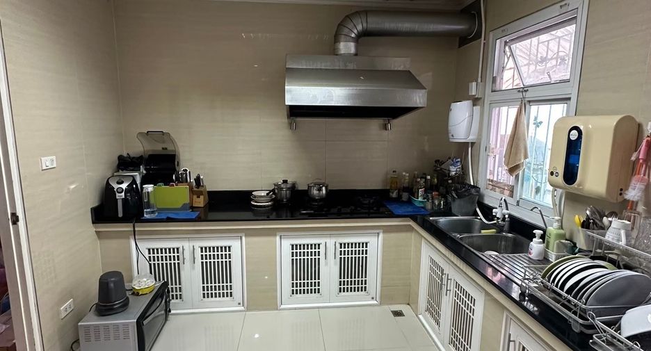 出售 4 卧室 独立屋 在 Bang Phli, Samut Prakan