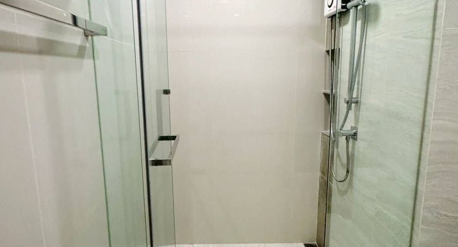 For sale 1 Beds condo in Khlong Toei, Bangkok