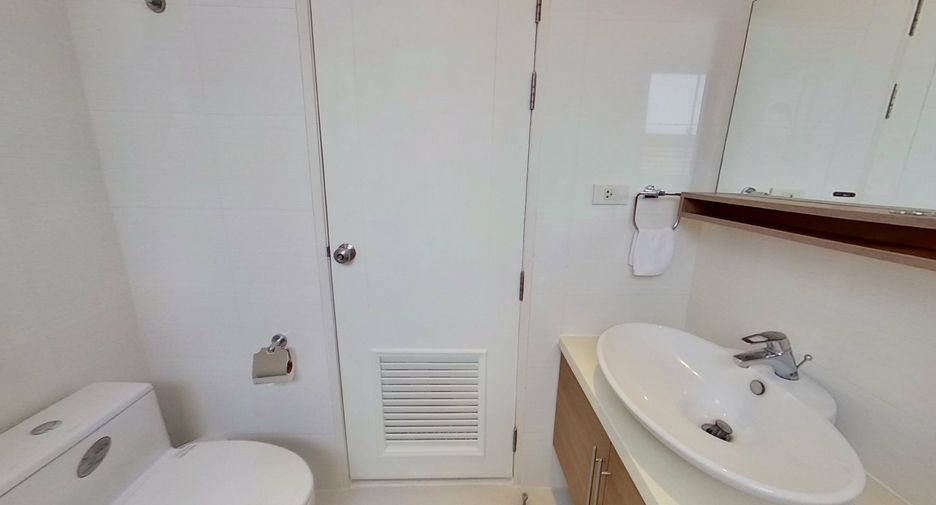 For rent 3 bedrooms apartment in Watthana, Bangkok