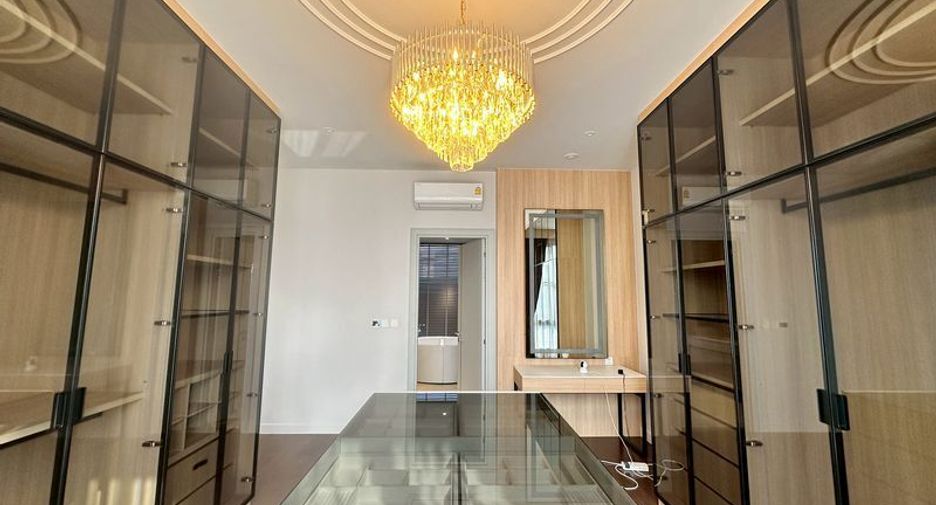 For rent 5 bedrooms house in Saphan Sung, Bangkok
