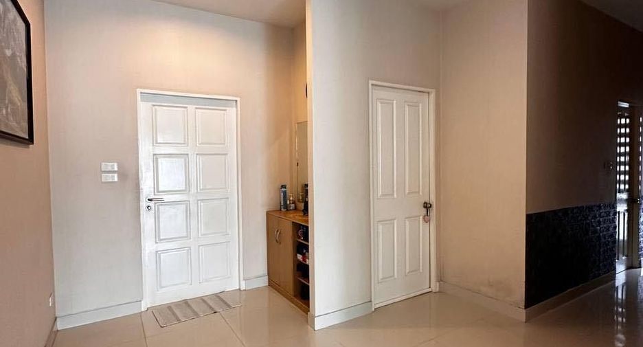 Villa zum Kauf mit 3 Zimmer in Bang Lamung, Chonburi