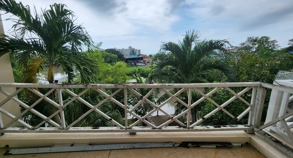 Wohnung zum Kauf mit Studio in Sattahip, Chonburi