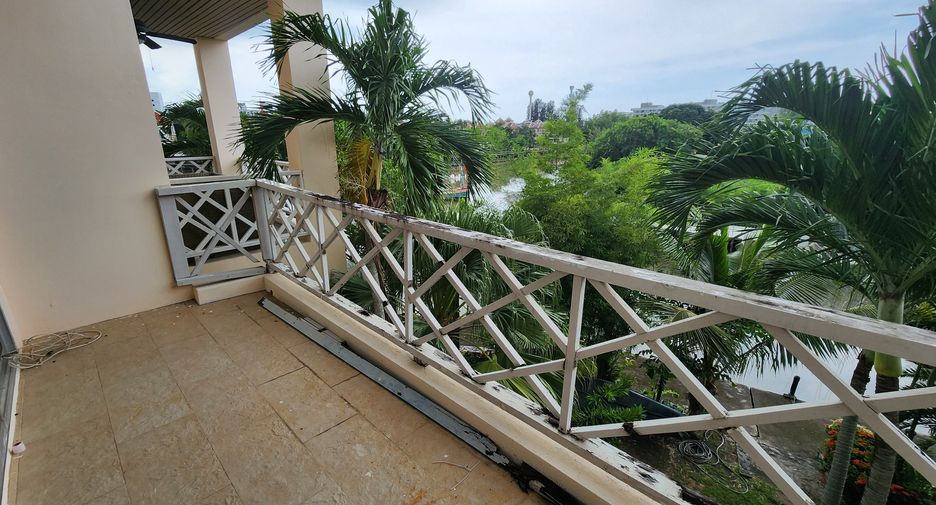 Wohnung zum Kauf mit Studio in Sattahip, Chonburi