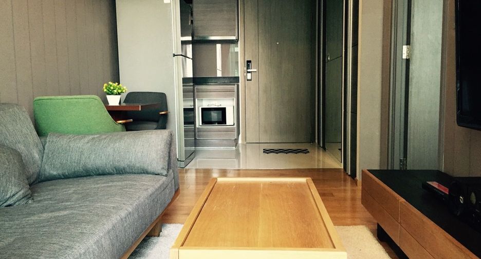 For rent 1 bed condo in Khlong Toei, Bangkok