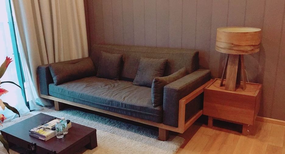 For rent 1 bed condo in Khlong Toei, Bangkok