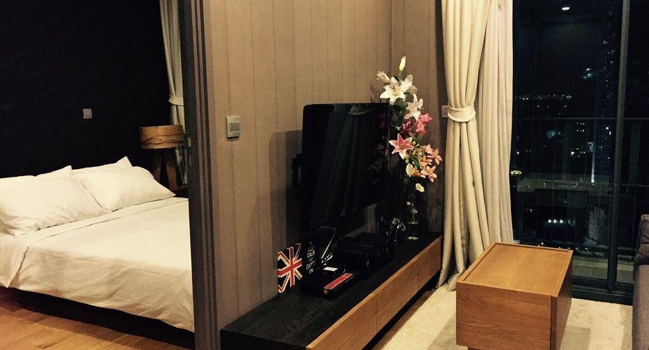 For rent 1 bed condo in Khlong Toei, Bangkok