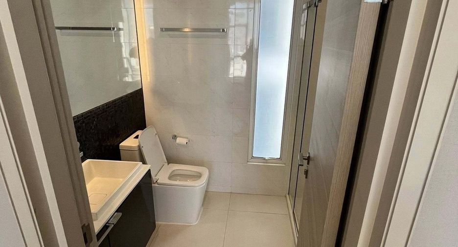 For sale 2 bedrooms condo in Sathon, Bangkok