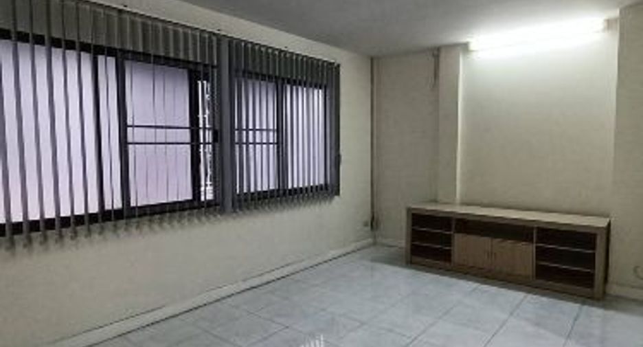 Haus zum Kauf und zur Miete mit 3 Zimmer in Suan Luang, Bangkok