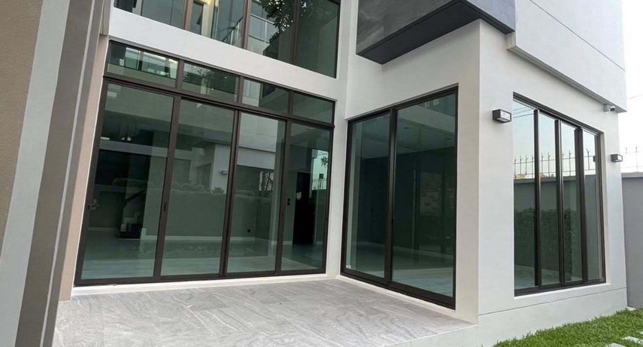 For rent 4 bedrooms house in Saphan Sung, Bangkok