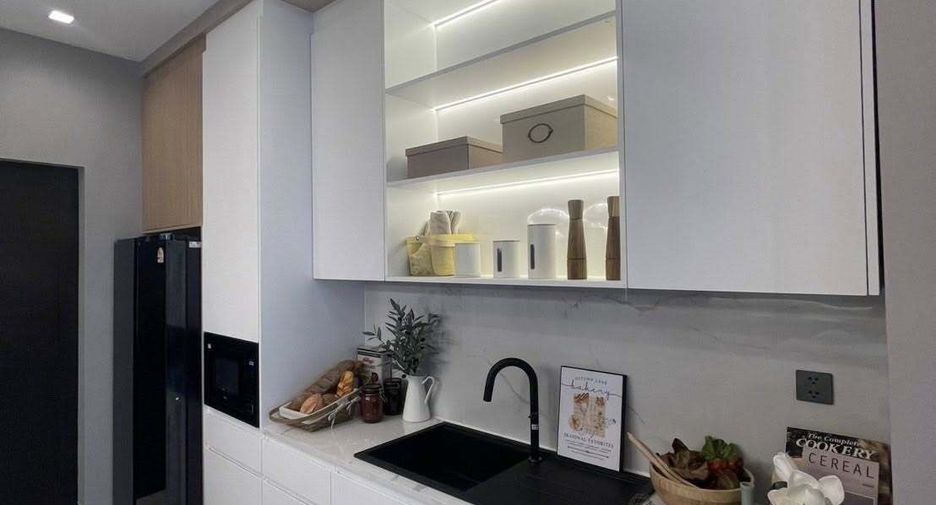 For rent 4 bedrooms house in Saphan Sung, Bangkok